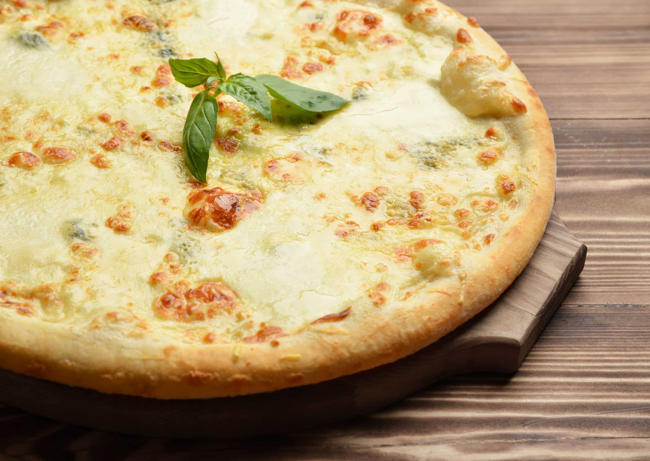 Summer Food: The Four Cheese Pizza